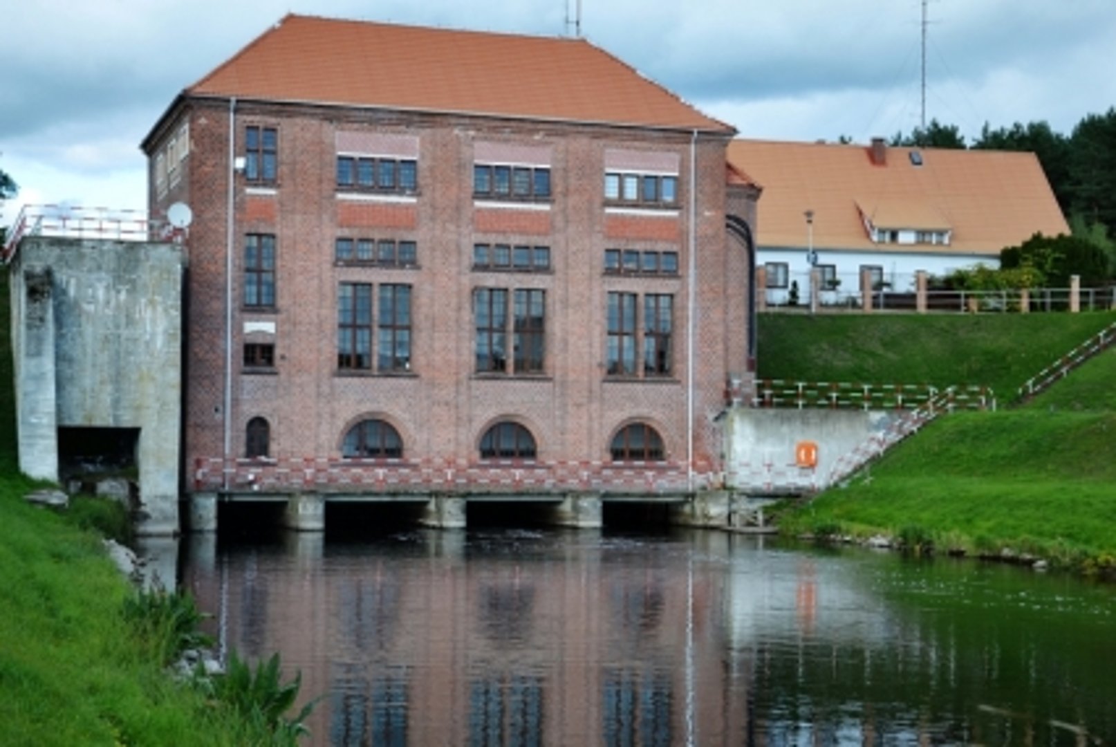 FHU ELPAL - image 2